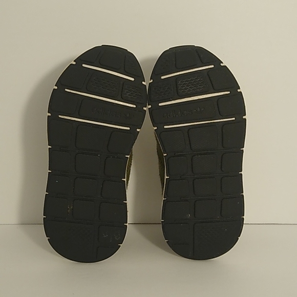 ❌SOLD❌ Adidas Swift Run Toddler Sneakers - Picture 9 of 10